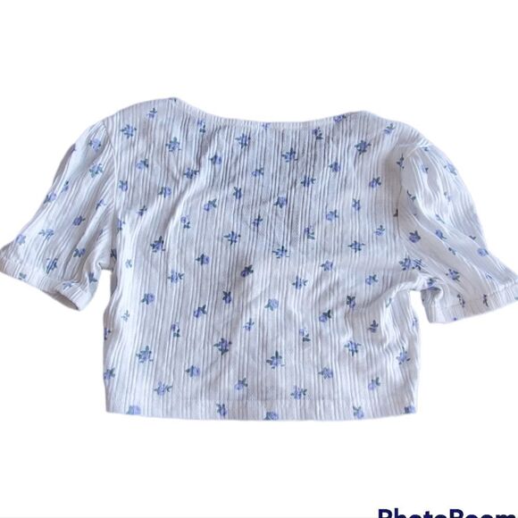 Dazy Floral Deep V Knot Front Crop Top - Picture 6 of 6